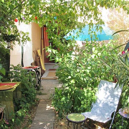 Joli Studio Avec Jardinet Aviñón Exterior foto